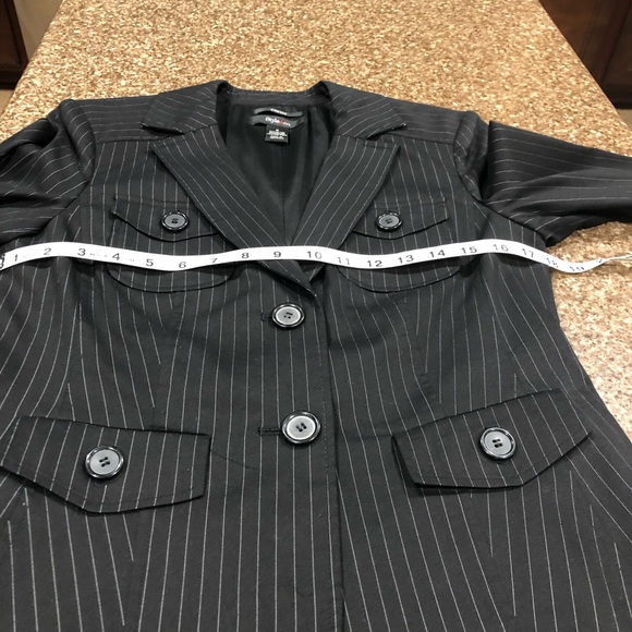 NWT Style & Co Women’s Pinstripe Blazer Size 6 - Picture 4 of 7